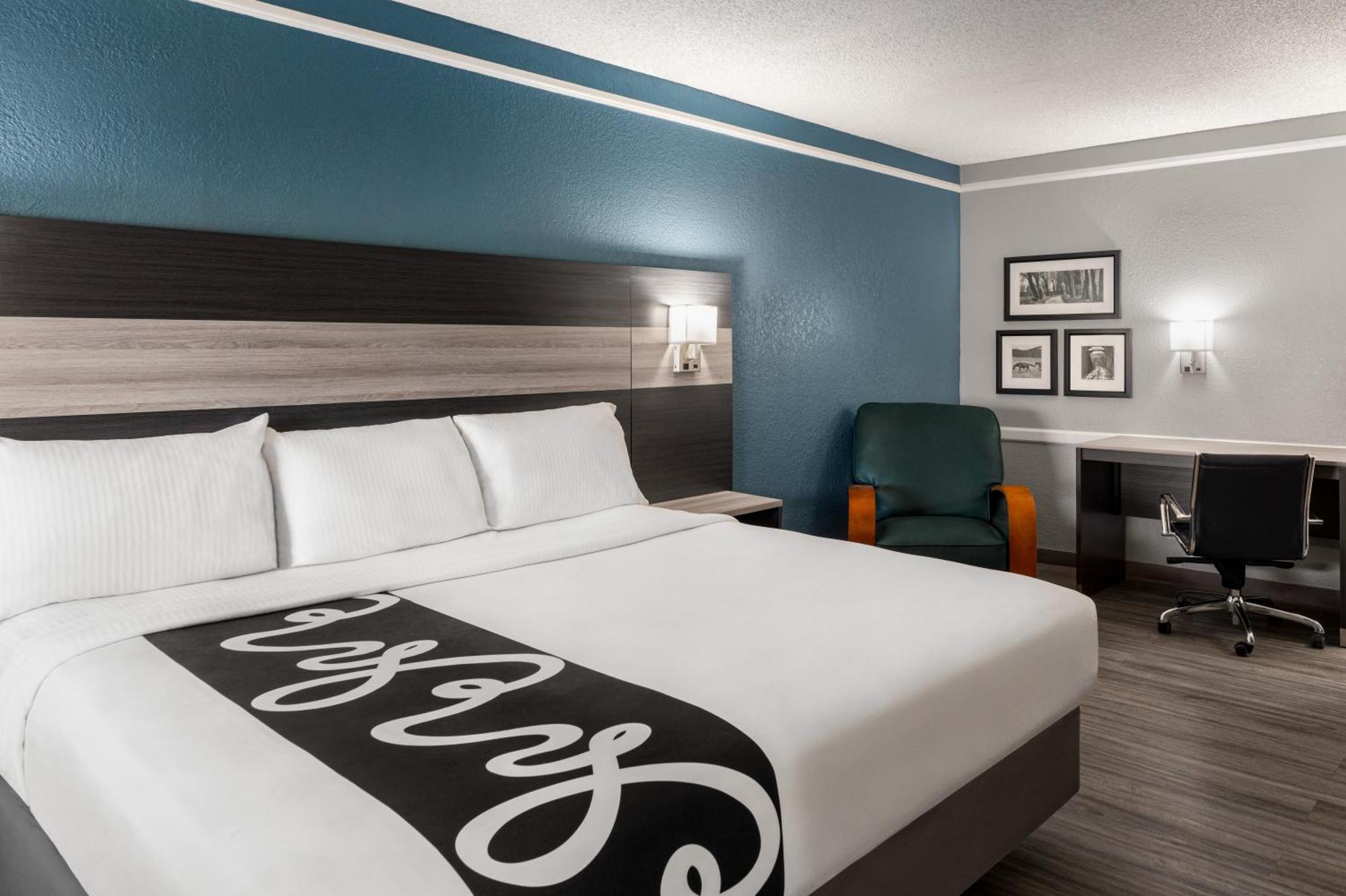 La Quinta Inn By Wyndham Вікторія Екстер'єр фото