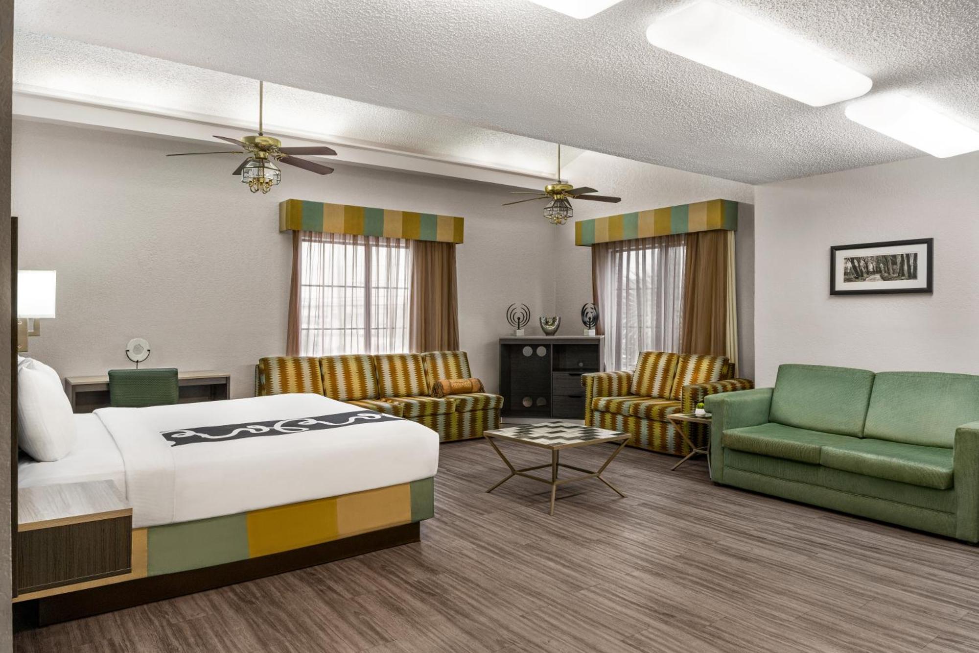 La Quinta Inn By Wyndham Вікторія Екстер'єр фото
